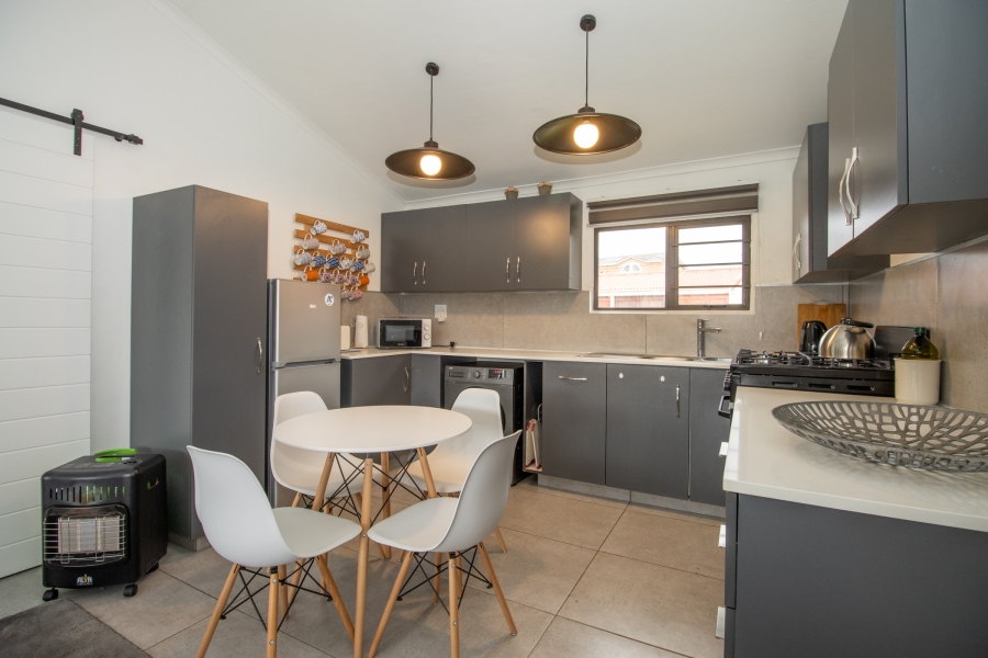 1 Bedroom Property for Sale in Fish Hoek Western Cape